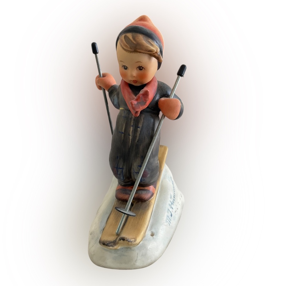 GOEBEL HUMMEL Figurine “Skier (HUM 59) Boy Skiing Downhill Slope w/Skis Like New